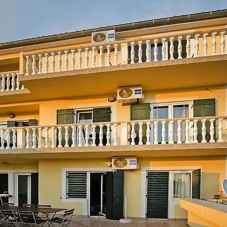 Grande Vista With Sea View Apartment Starigrad Paklenica