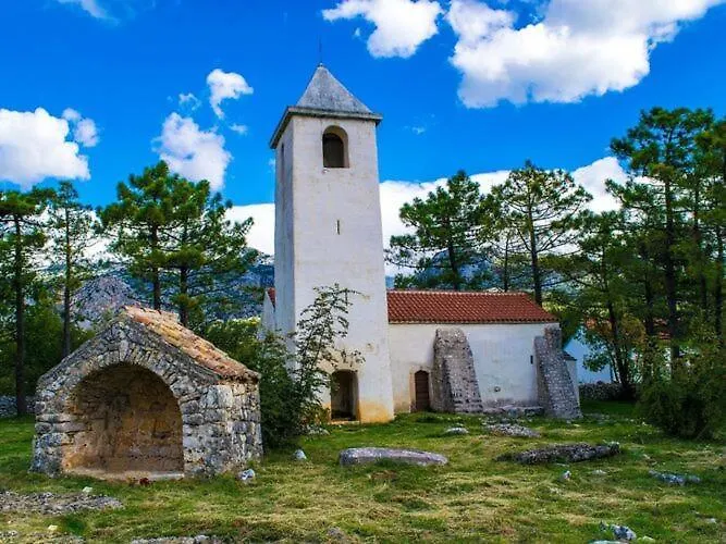 In Near Paklenica National Park スタリグラード